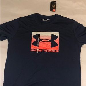 Men’s large under armour shirt